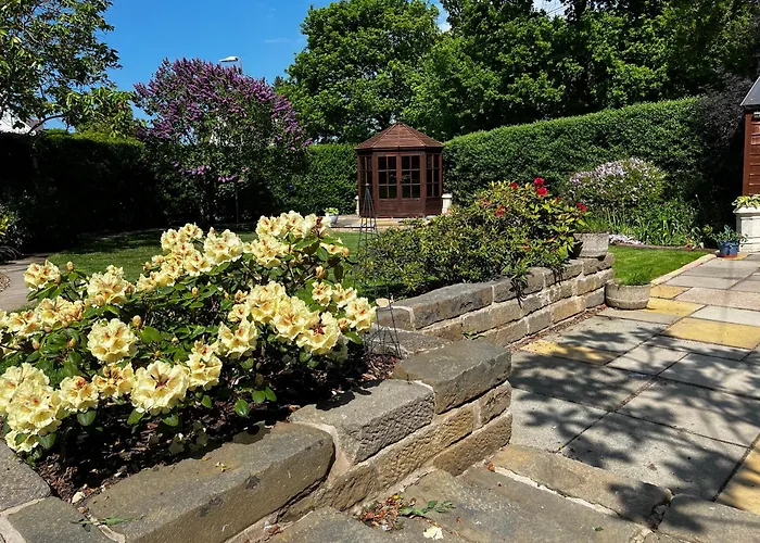 Islay House,Comfortable Home With Private Garden, Pencaitland, East Lothian, Scotland